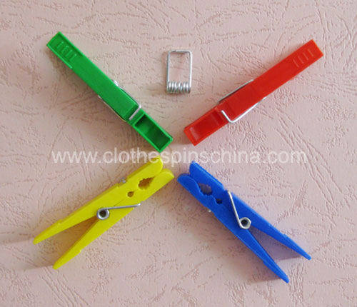 7.4cm Plastic Clothespins